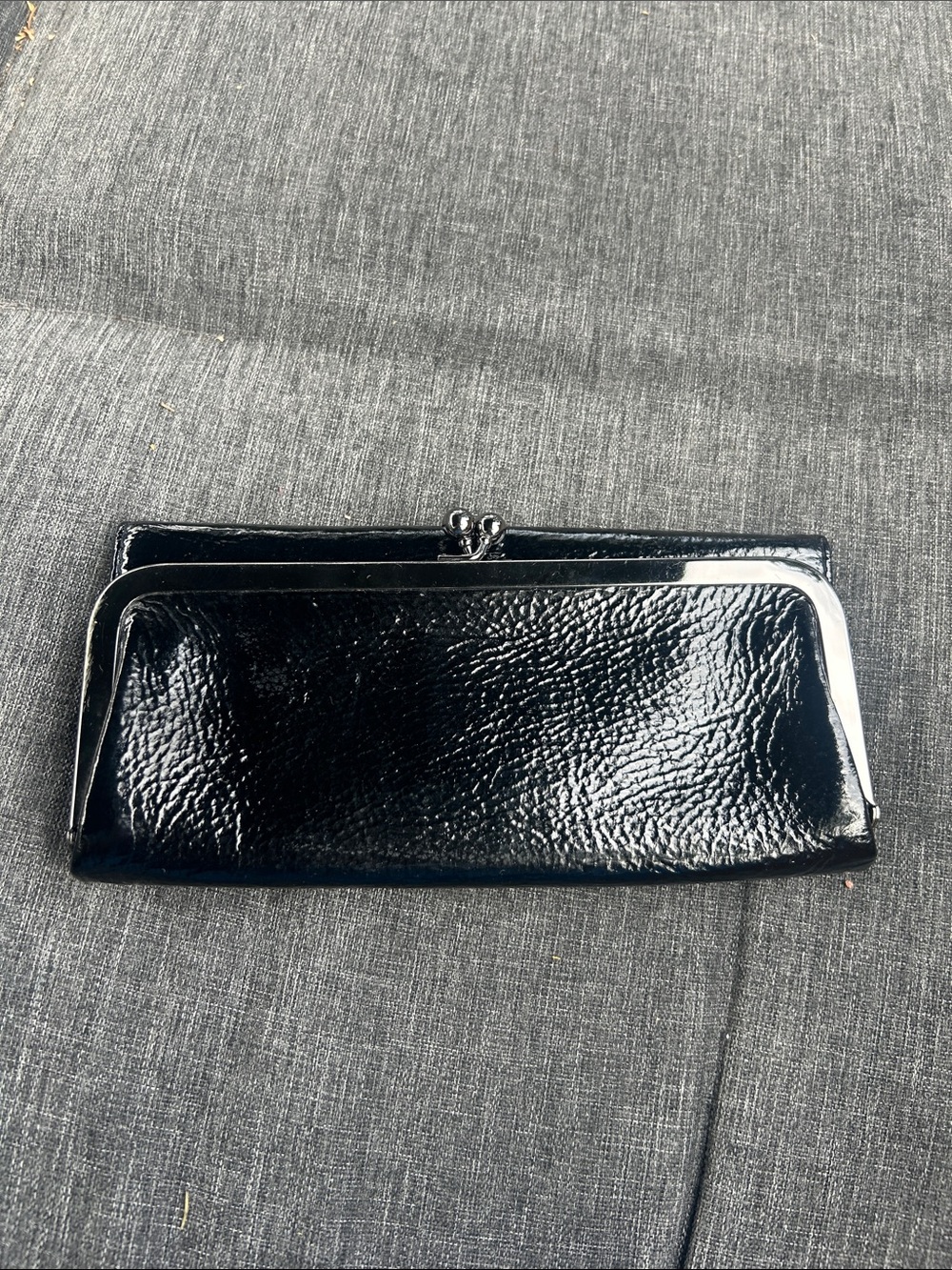 HOBO Black Patent Leather Kiss-Lock Clutch/ Wallet Boho Like New So Nice!